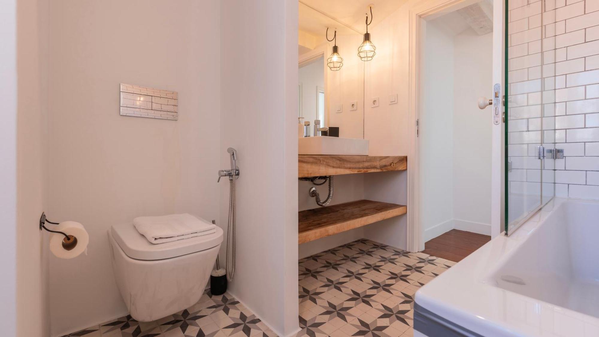 Charming 3Bdr Duplex In City Center By Lovelystay Lisboa Exterior foto